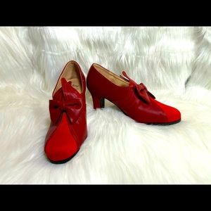 Her Universe Hot Topic Disney Mary Poppins Heels